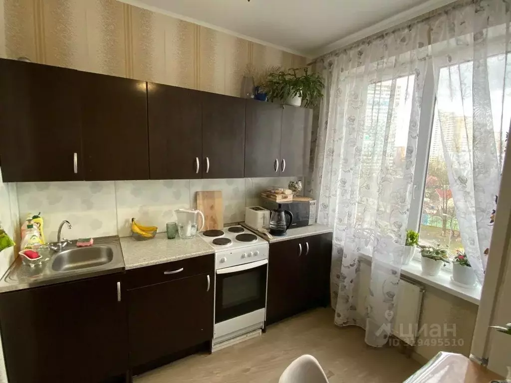 1-к кв. Московская область, Красногорск бул. Космонавтов, 7 (33.0 м) - Фото 0
