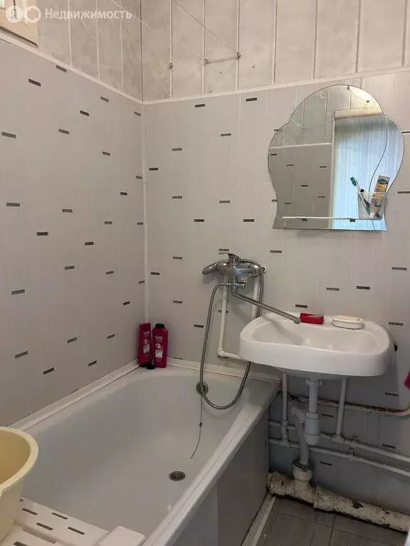 2-комнатная квартира: посёлок Можайское, 6 (43.4 м) - Фото 1