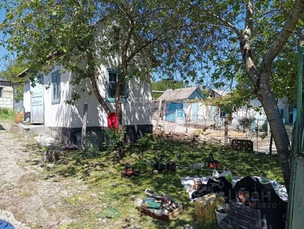 Дом в Крым, Кировский район, с. Льговское ул. Маяковского (41 м) - Фото 1