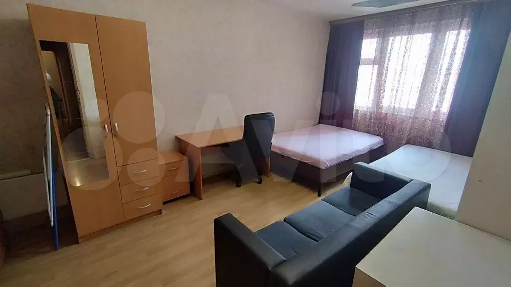 Комната 18 м в 4-к., 12/17 эт. - Фото 0