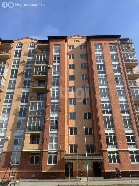 2-комнатная квартира: Владикавказ, улица Зураба Магкаева, 2/2 (81 м) - Фото 0