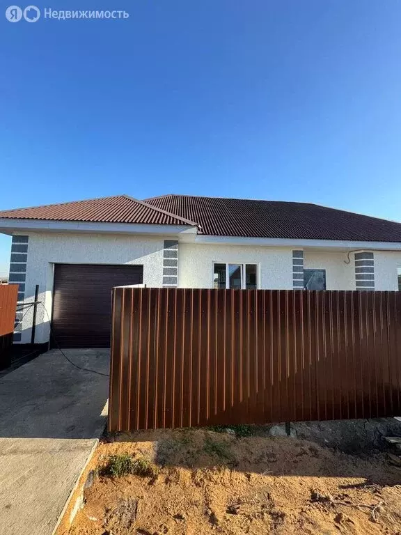 Дом в село Мамоны, 2-й Кирпичный переулок (140 м) - Фото 1