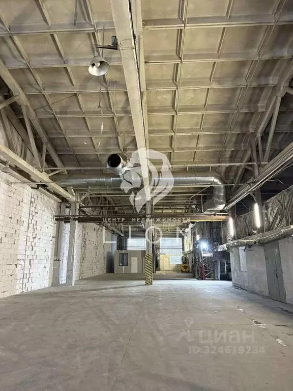 Производственное помещение в Санкт-Петербург дор. Нефтяная, 3 (775 м) - Фото 1