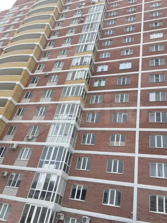 1-к. квартира, 40 м, 8/10 эт. - Фото 0