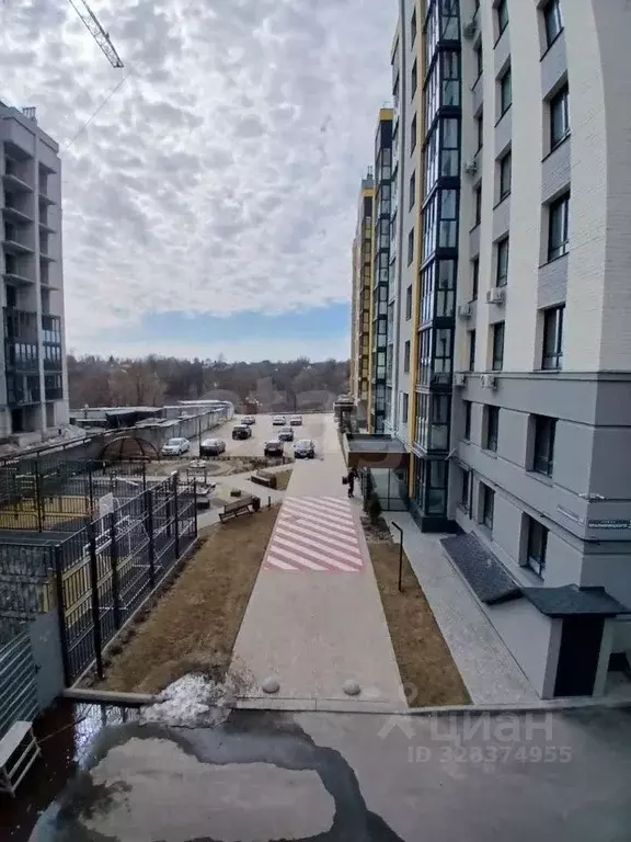 1-к кв. Брянская область, Брянск ул. Крапивницкого, 39к4 (48.4 м) - Фото 2