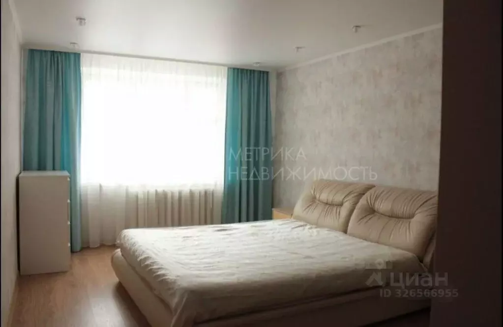 3-к кв. Тюменская область, Тюмень ул. Николая Семенова, 27к3 (90.0 м) - Фото 1