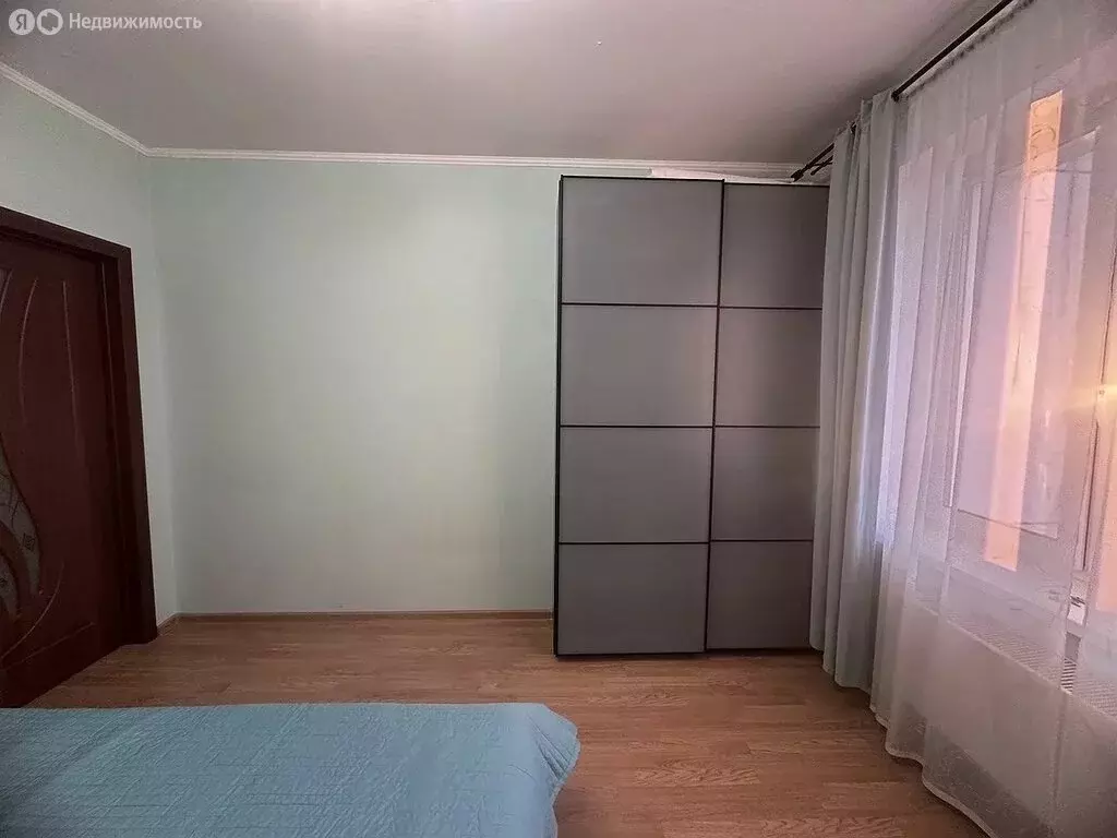 2-комнатная квартира: Тюмень, улица Николая Зелинского, 19 (61.4 м) - Фото 1