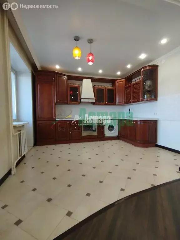 3-комнатная квартира: Чита, улица Забайкальского Рабочего, 45 (87.1 м) - Фото 1