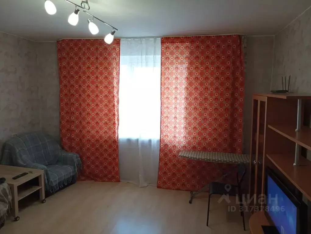1-к кв. Кемеровская область, Новокузнецк ул. Грдины, 23 (40.0 м) - Фото 1