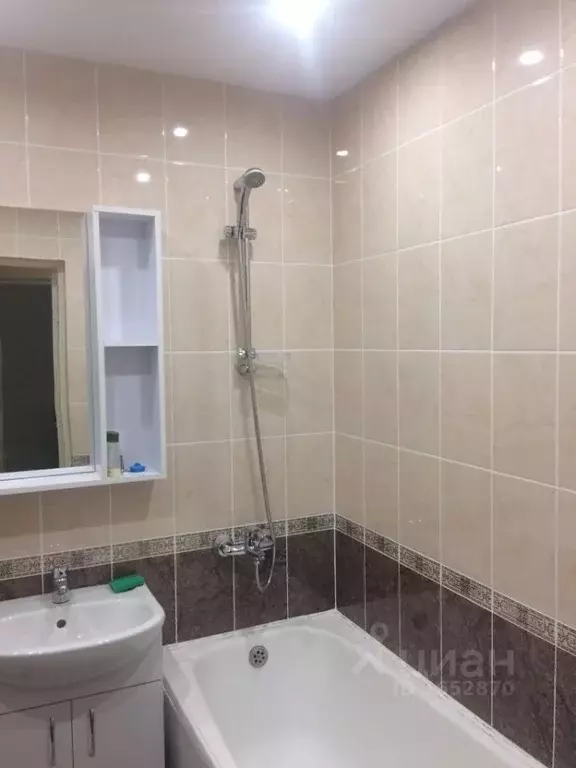 1-к кв. Удмуртия, Ижевск ул. Ворошилова, 55к3 (36.0 м) - Фото 0