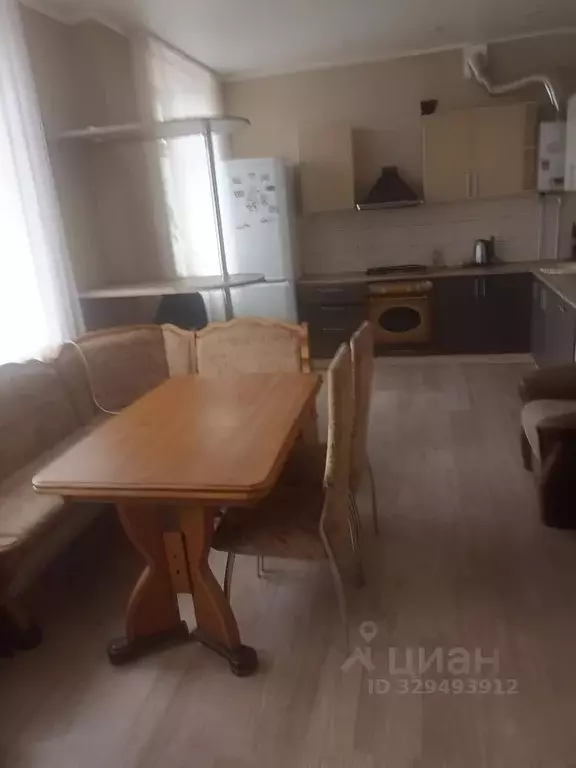 3-к кв. Орловская область, Орел Гостиная ул., 3 (73.0 м) - Фото 1