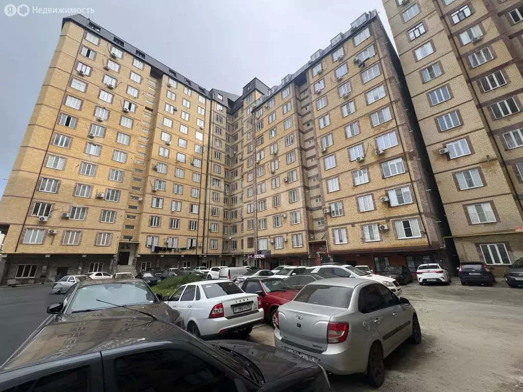 1-комнатная квартира: Махачкала, проспект Али-Гаджи Акушинского, ... - Фото 2