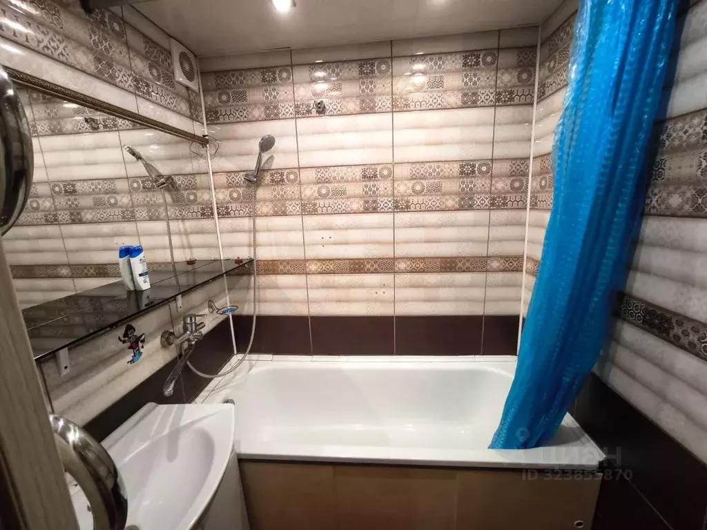 3-к кв. Омская область, Омск ул. Василия Маргелова, 354 (63.0 м) - Фото 2