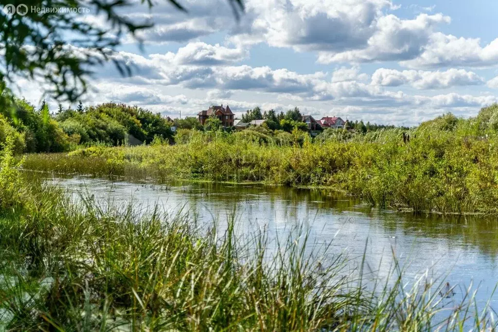 Участок в Тюменский район, деревня Головина (8 м) - Фото 0