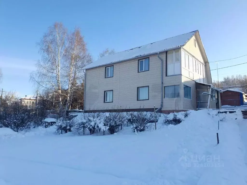 Дом в Кемеровская область, Осинники ул. 2-я Больничная, 31 (123 м) - Фото 2