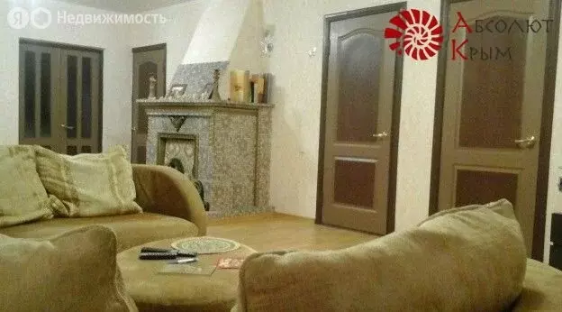 Дом в Феодосия, Большевистская улица, 2 (200 м) - Фото 0