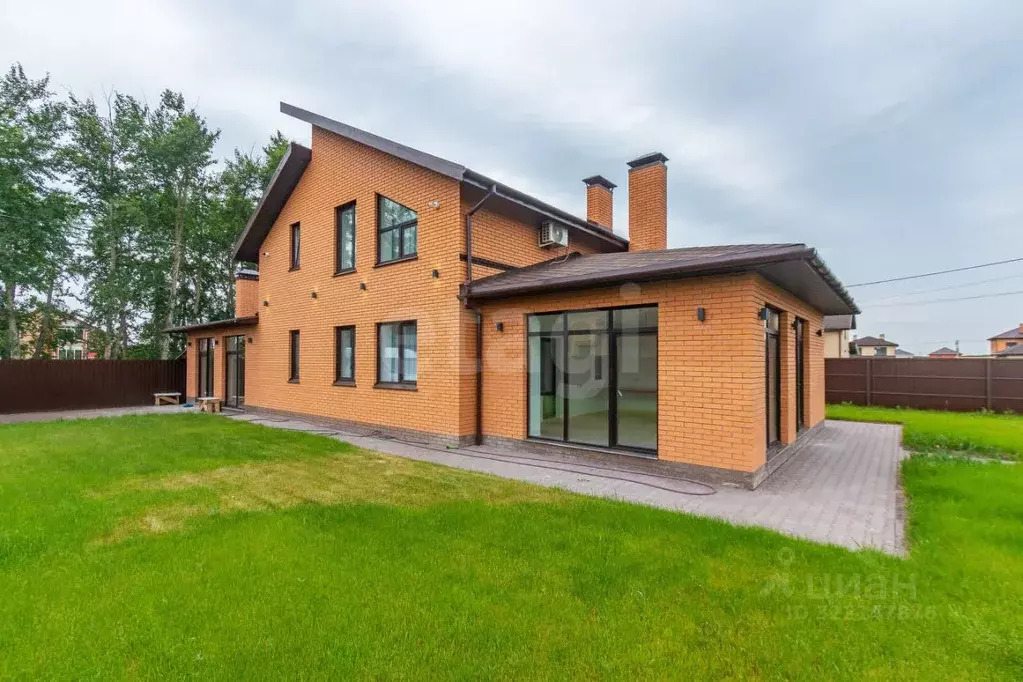 Дом в Омская область, Омский район, с. Усть-Заостровка ул. 12-я ... - Фото 1