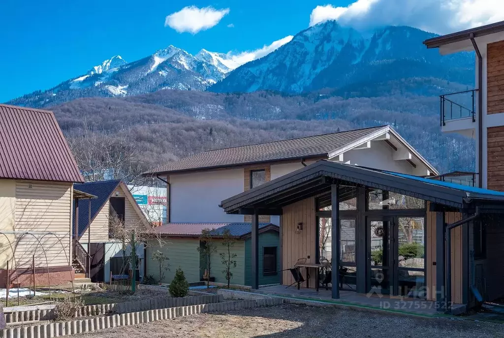 Дом в Краснодарский край, Сочи Красная Поляна пгт, ул. Турчинского, 92 ... - Фото 1