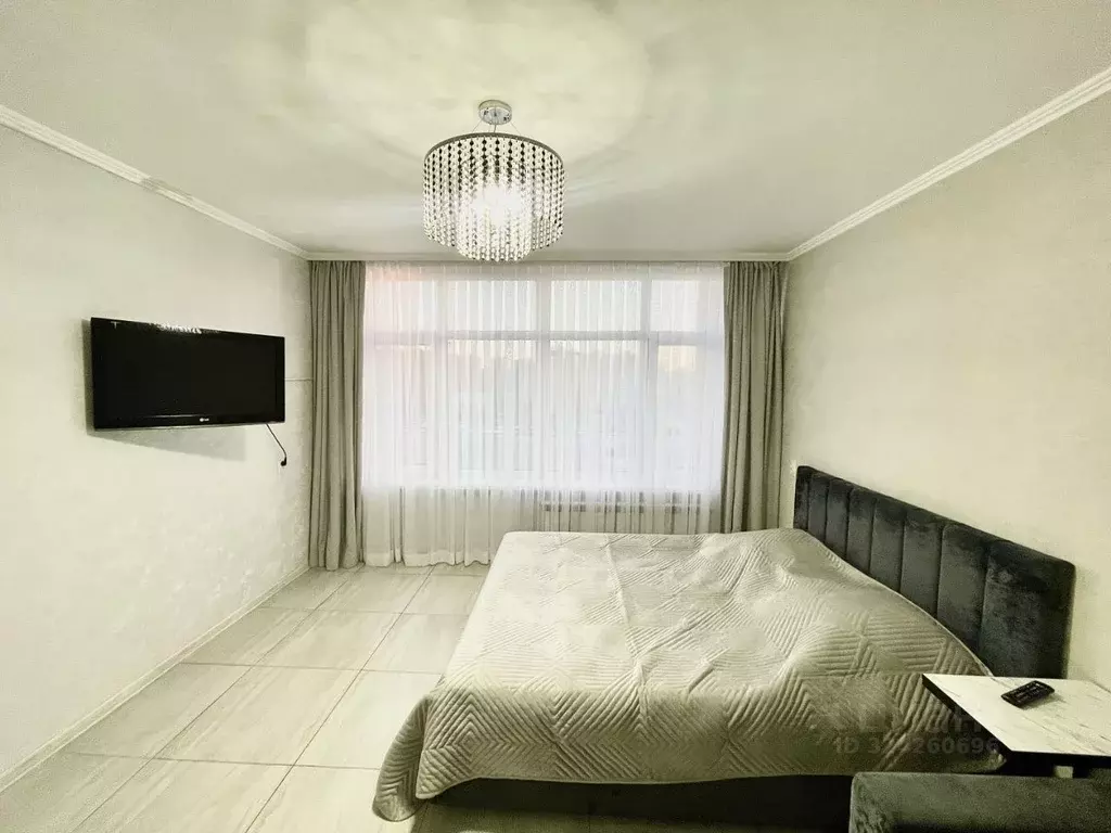 Студия Иркутская область, Иркутск Байкальская ул., 244/2 (34.0 м) - Фото 1