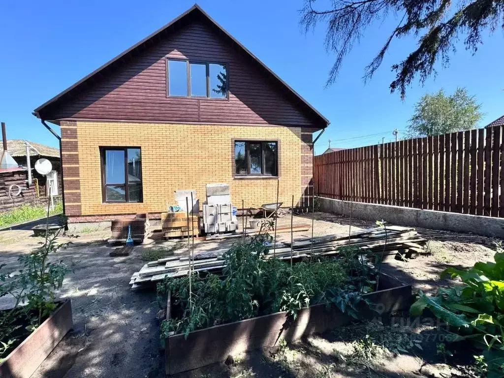 Дом в Омская область, Омск ул. 19-я Линия, 8Г (200 м) - Фото 1