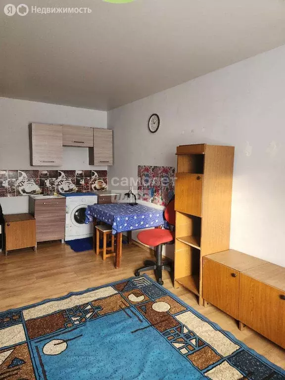 1к в 10-комнатной квартире (18.8 м) - Фото 1