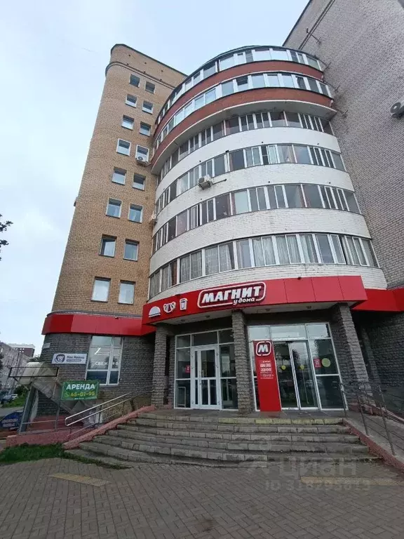 Торговая площадь в Кировская область, Киров ул. Горького, 25к1 (182 м) - Фото 0