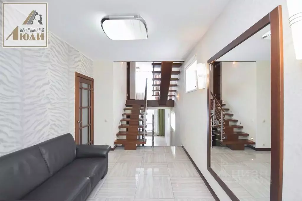 Таунхаус в Новосибирская область, Новосибирск Радужная ул., 3 (189 м) - Фото 2