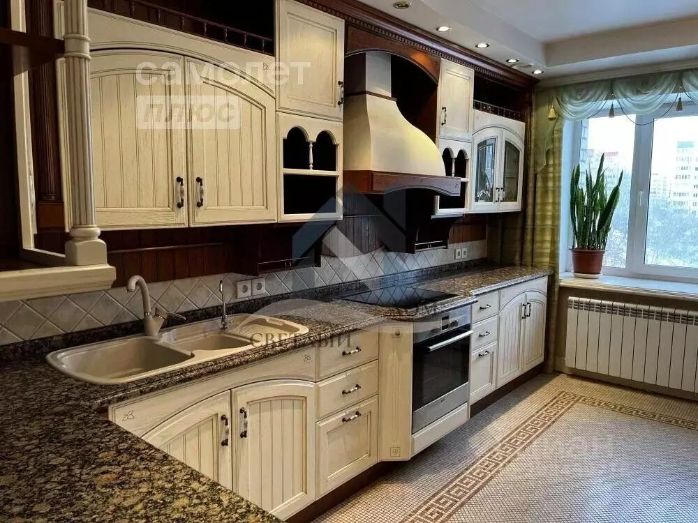 5-к кв. Алтайский край, Барнаул ул. Шумакова, 16 (167.5 м) - Фото 1