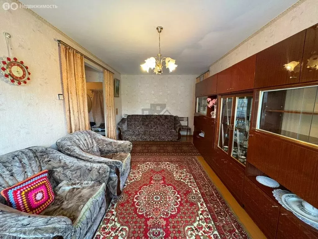 3-комнатная квартира: Казань, улица Аделя Кутуя, 1 (57.6 м) - Фото 0