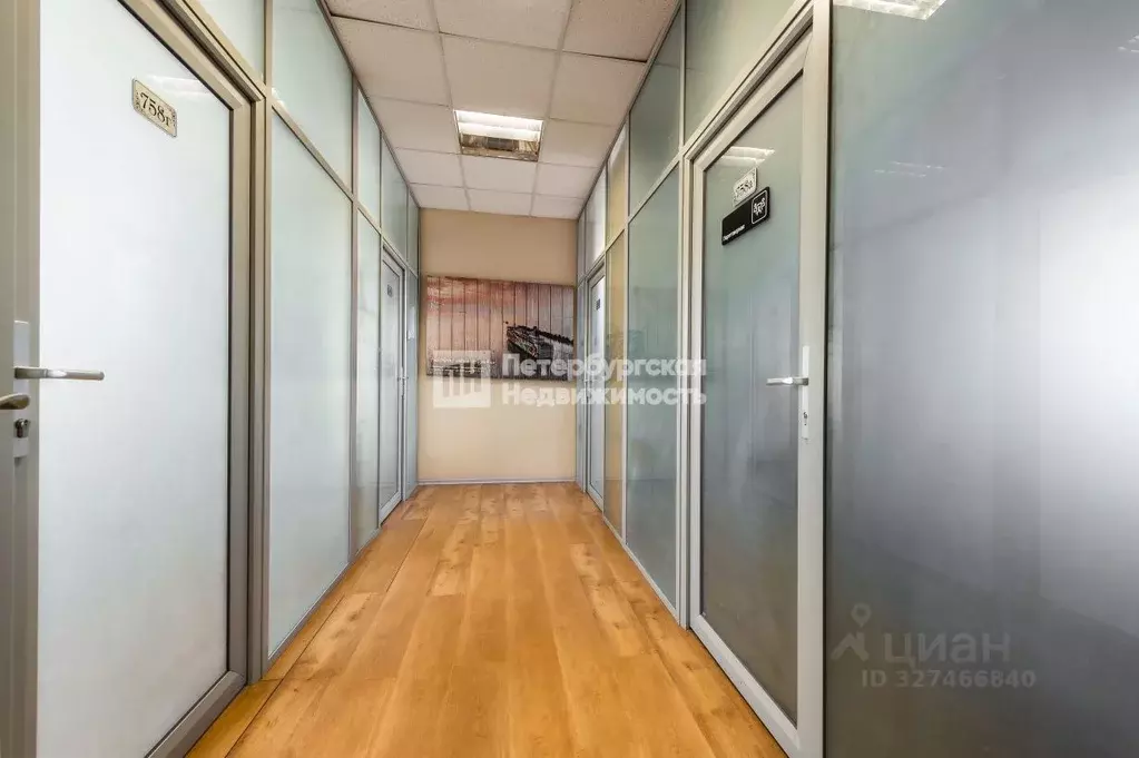 Офис в Санкт-Петербург просп. Юрия Гагарина, 1 (234 м) - Фото 1