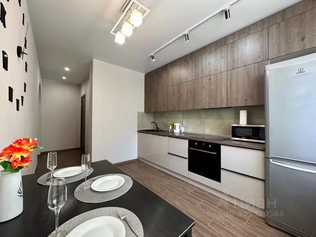 2-к кв. Самарская область, Тольятти Приморский бул., 61 (58.0 м) - Фото 1