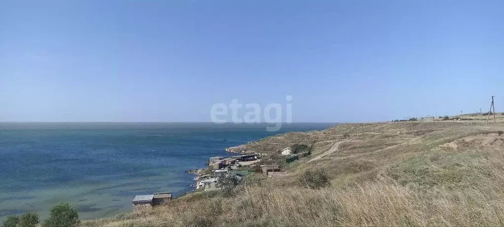 Участок в Крым, Ленинский район, Мысовское с/пос, с. Заводское ул. ... - Фото 1
