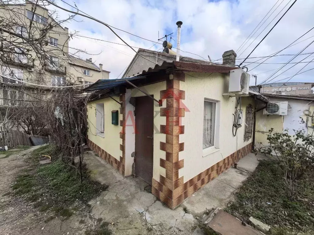 Дом в Крым, Феодосия городской округ, Коктебель пгт ул. Десантников, 7 ... - Фото 0