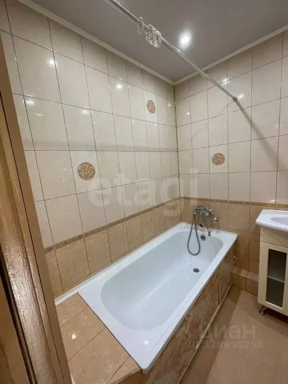 2-к кв. Калужская область, Калуга Звездная ул., 6 (52.9 м) - Фото 2