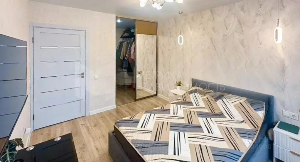 1-к кв. Тюменская область, Тюмень ул. Тальниковая, 3 (36.8 м) - Фото 1