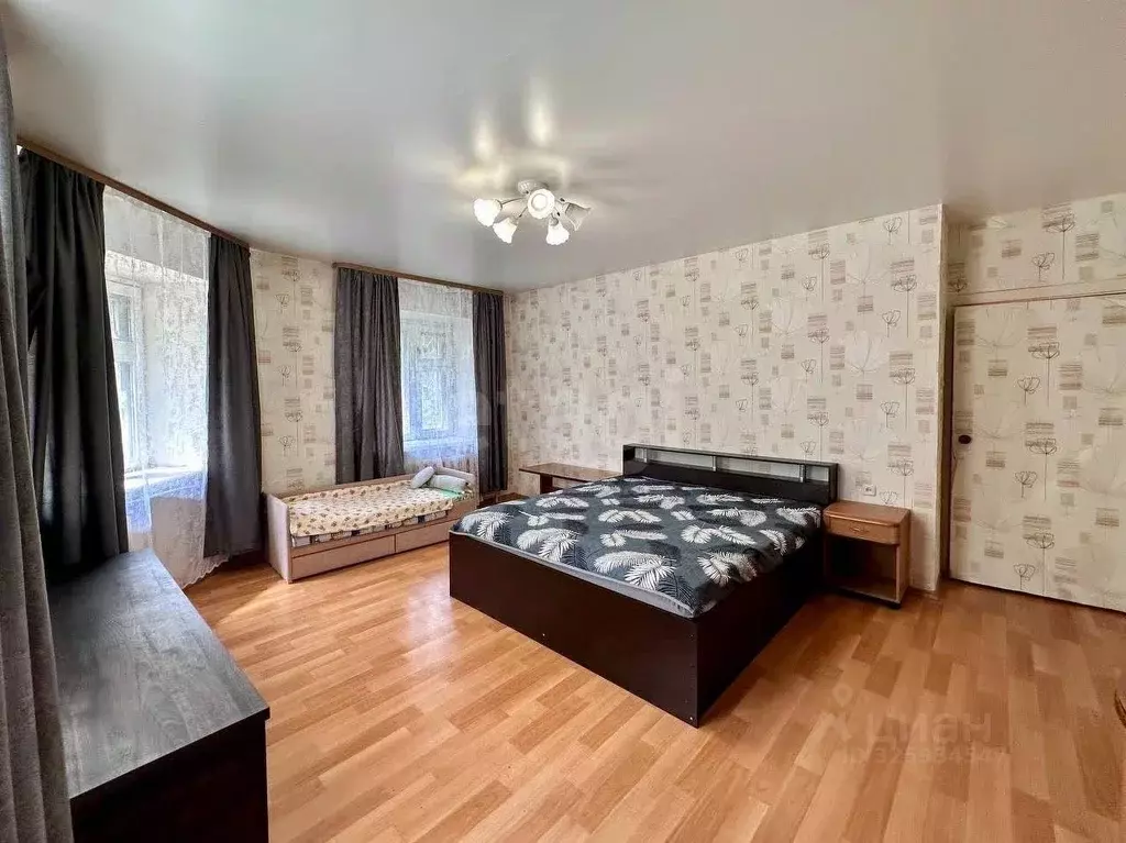 2-к кв. Новосибирская область, Новосибирск ул. Серафимовича, 19 (79.3 ... - Фото 1