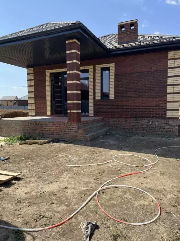 Дом в Ростовская область, Новочеркасск Троицкая пл. (100 м) - Фото 1