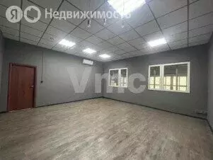 Помещение свободного назначения (965 м) - Фото 1