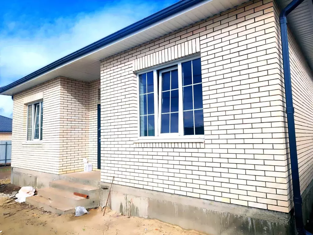 Дом в Ростовская область, Азовский район, Обильненское с/пос, пос. ... - Фото 2