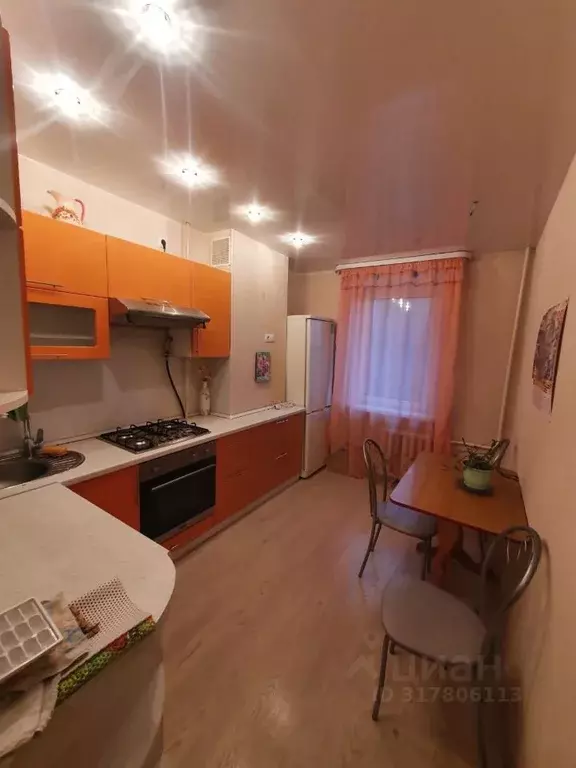 2-к кв. Удмуртия, Ижевск Ленинградская ул., 118 (50.0 м) - Фото 0