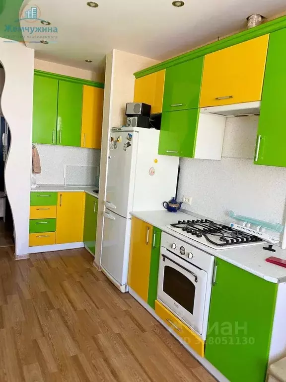 3-к кв. Ульяновская область, Димитровград ул. Строителей, 34 (65.0 м) - Фото 0