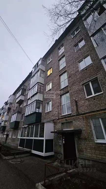 2-к кв. Башкортостан, Октябрьский Комсомольская ул., 21 (44.5 м) - Фото 1