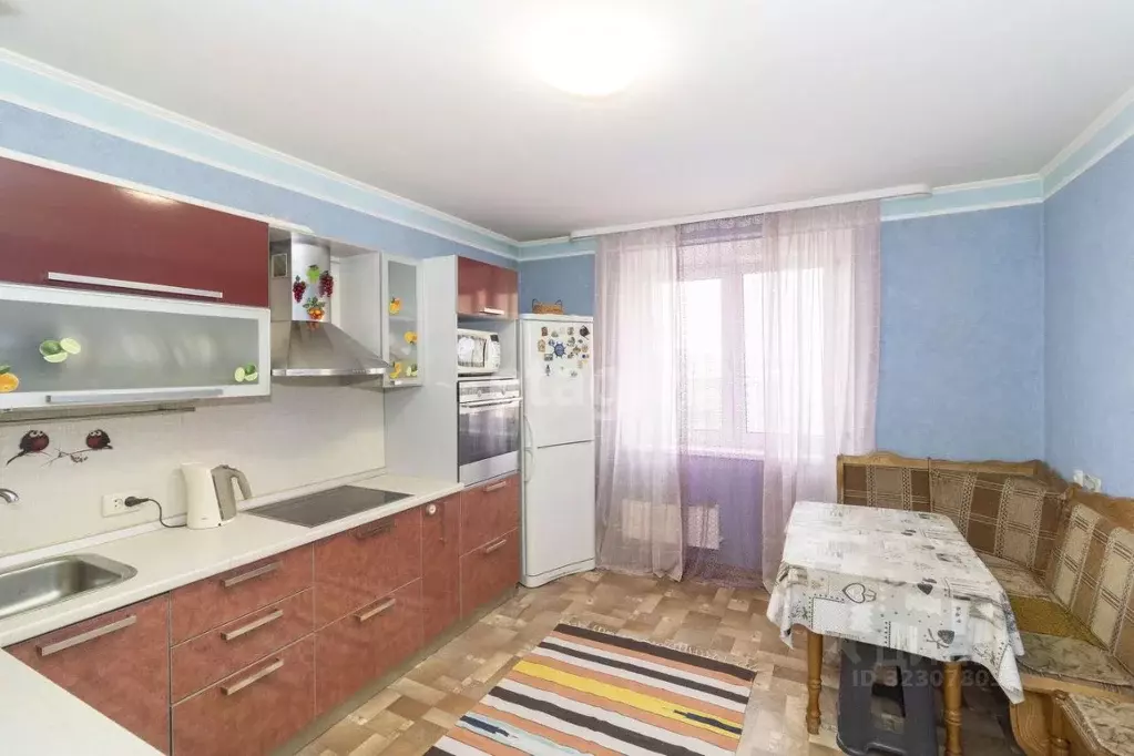 3-к кв. Тюменская область, Тюмень ул. Московский Тракт, 161 (86.0 м) - Фото 0