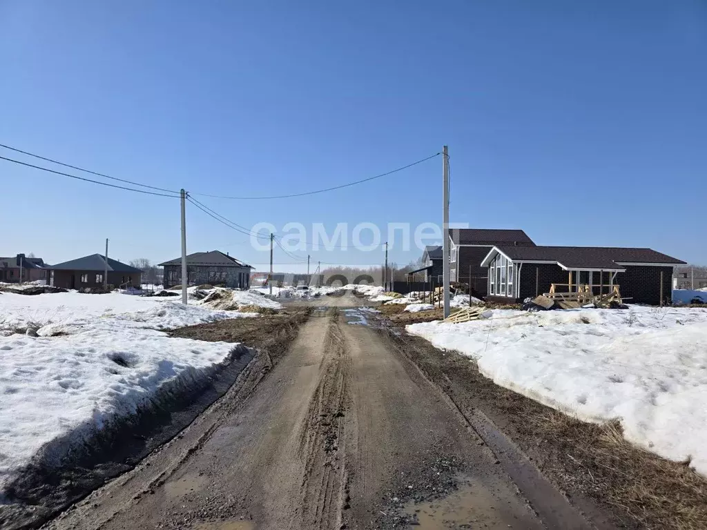 Участок в Марий Эл, Медведевский район, Руэмское с/пос, д. Крутой ... - Фото 1