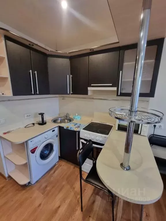 Студия Приморский край, Владивосток Окатовая ул., 18 (24.0 м) - Фото 1