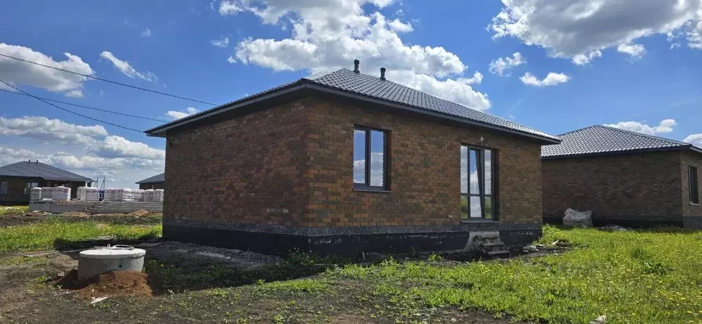 Коттедж в Башкортостан, Иглинский район, Акбердинский сельсовет, д. ... - Фото 1