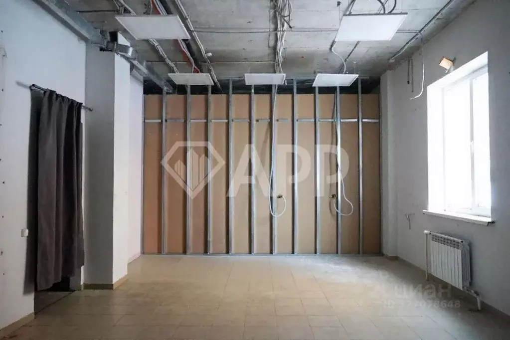 Торговая площадь в Татарстан, Казань ул. Айрата Арсланова, 6 (80 м) - Фото 2