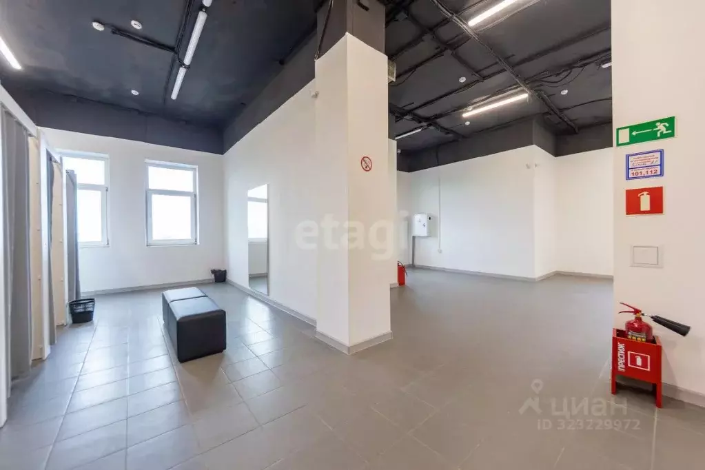 Помещение свободного назначения в Хабаровский край, Хабаровск ... - Фото 1