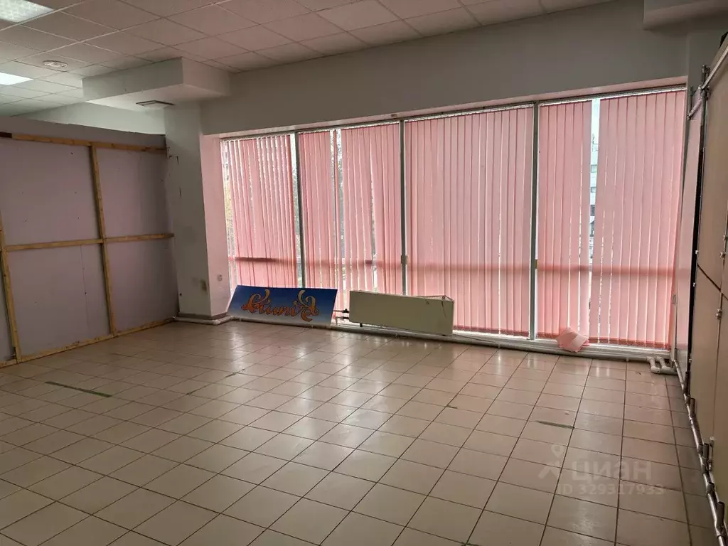 Помещение свободного назначения в Татарстан, Набережные Челны бул. ... - Фото 2