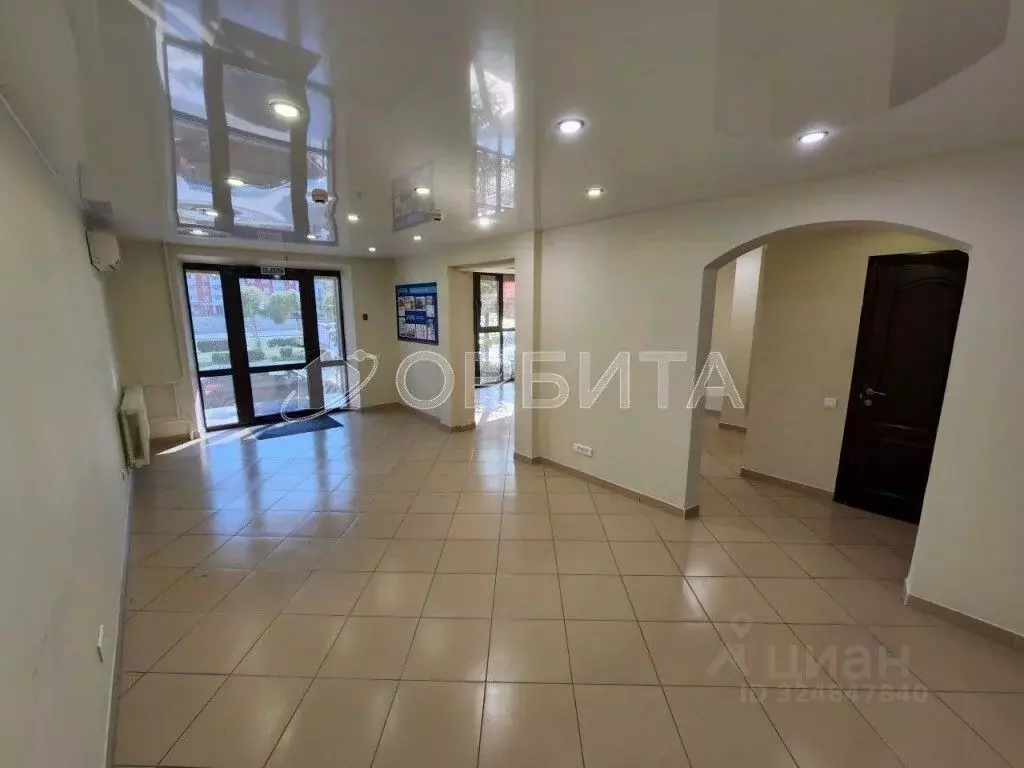 Помещение свободного назначения в Тюменская область, Тюмень Широтная ... - Фото 1